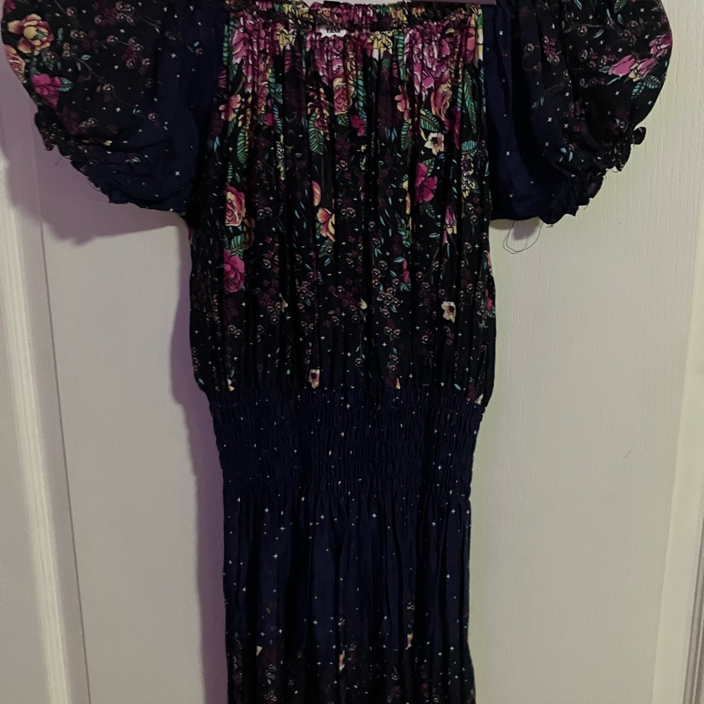 Vana True Floral Dress